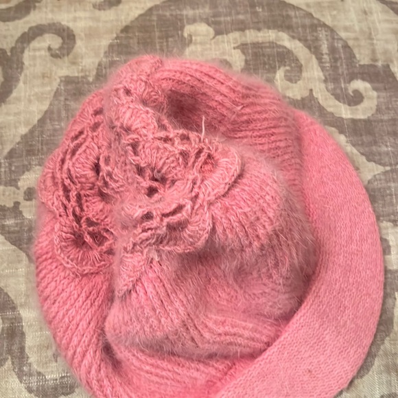 H- D hats - Picture 1 of 5